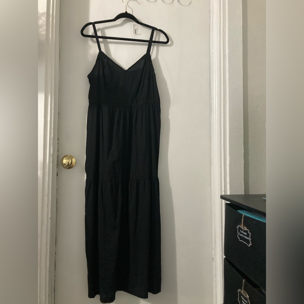 Old Navy flowy tiered maxi dress